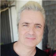 Profesor con larga experiencia a todos los niveles